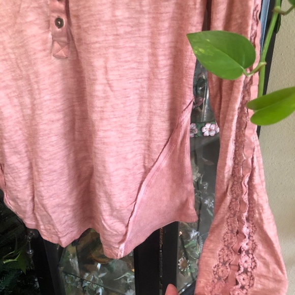 🤩Free People light peach top - Large - Picture 4 of 5